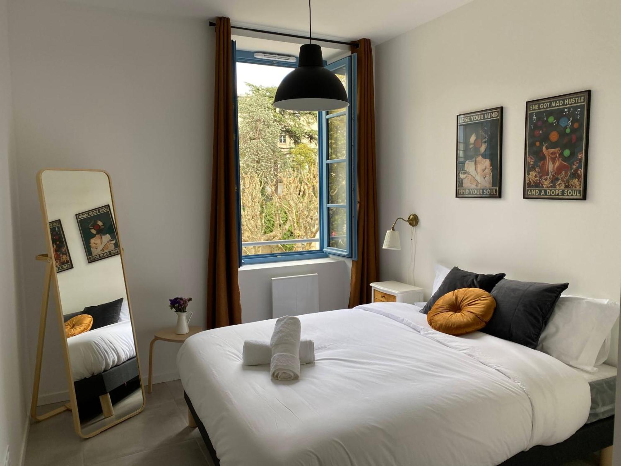 Le Jules Appart'Hotel Romans-sur-Isère Esterno foto