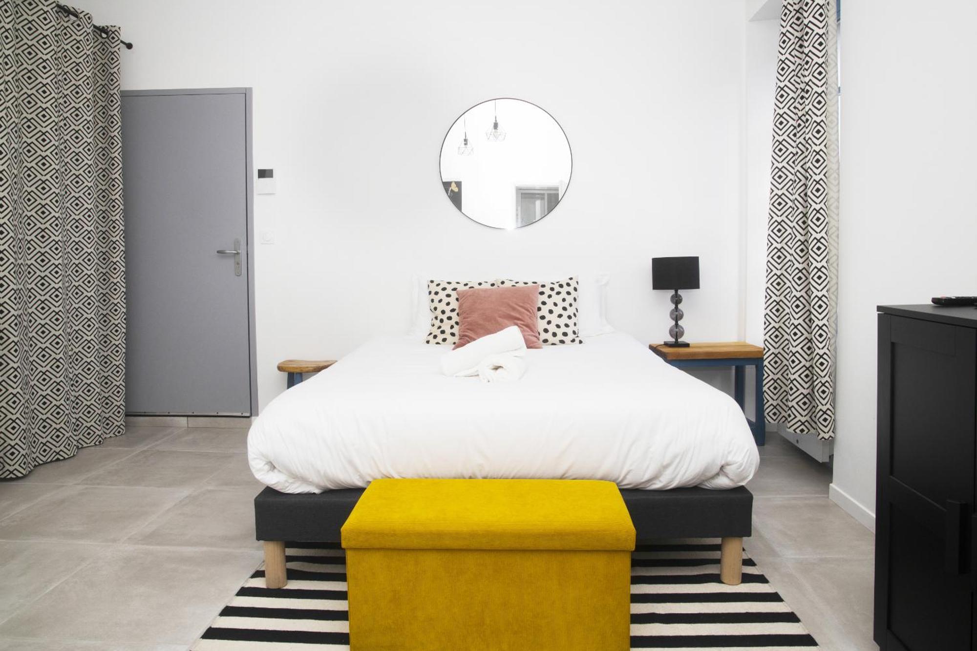 Le Jules Appart'Hotel Romans-sur-Isère Esterno foto