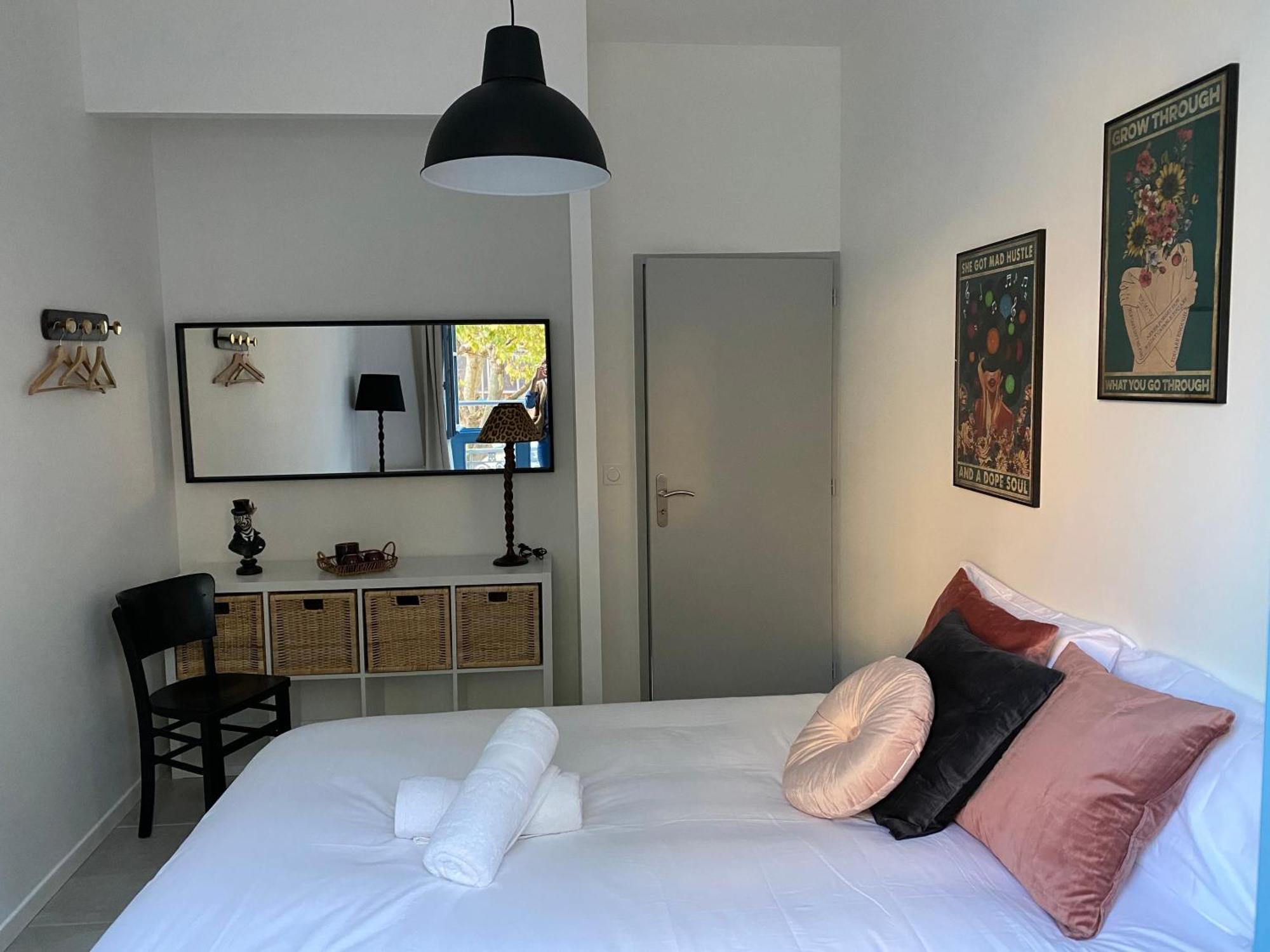 Le Jules Appart'Hotel Romans-sur-Isère Esterno foto